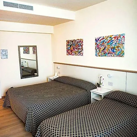 Magnolia Hotel 3*